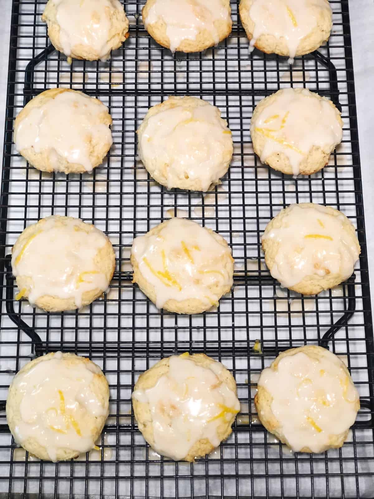 lemon glaze on ricotta cookies