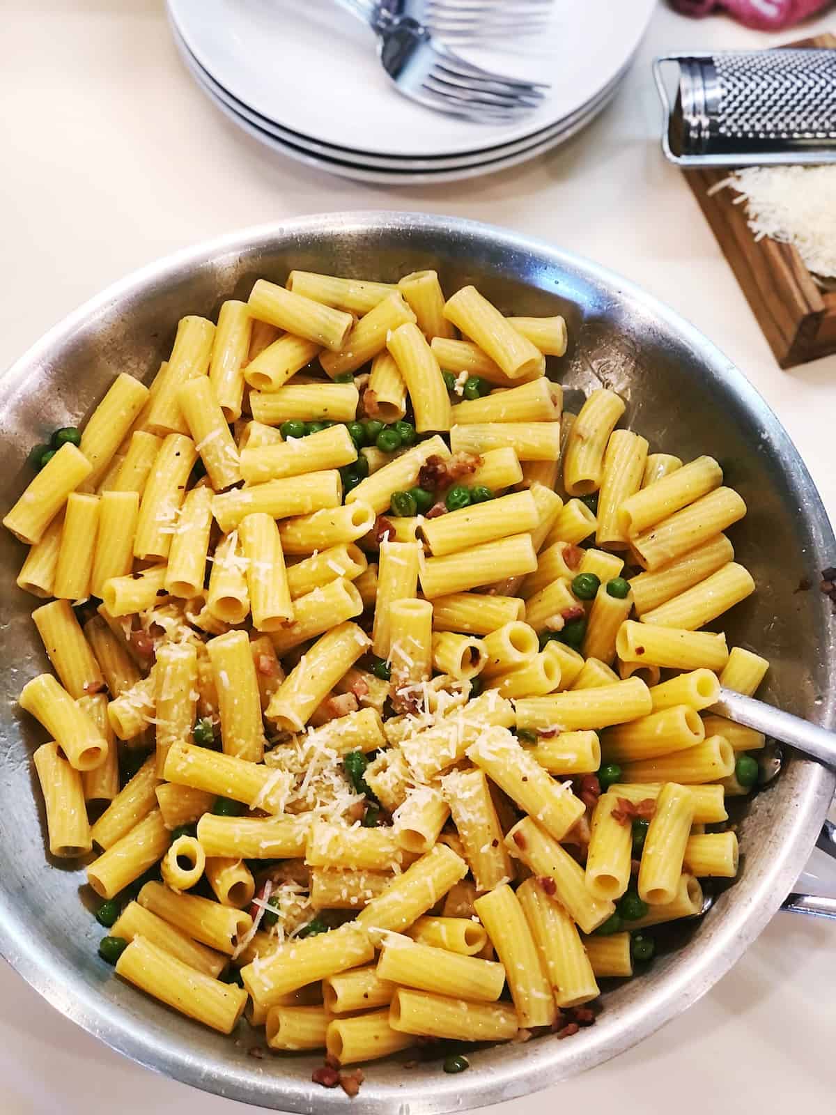 pancetta and peas pasta