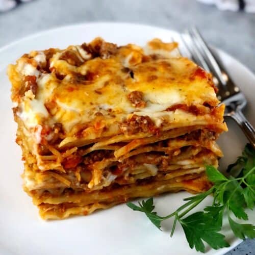 lasagna bolognese slice
