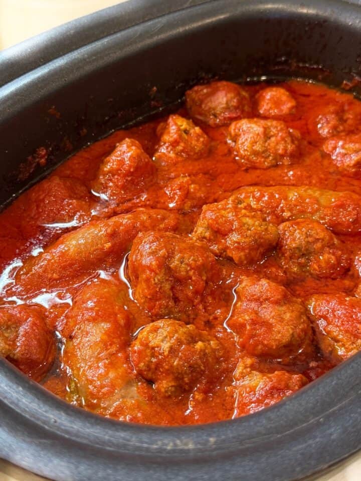 Slow cooker Sunday sauce in the slow cooker.